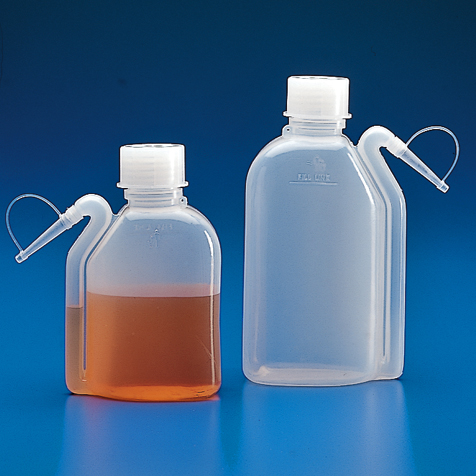 Globe Scientific Wash Bottle, Squeeze with Integral Molded Dispensing Tip, Screwcap, PE, 250mL Bottles; Wash Bottle; Bottle with Spout; LDPE; Low Density Polyethylene